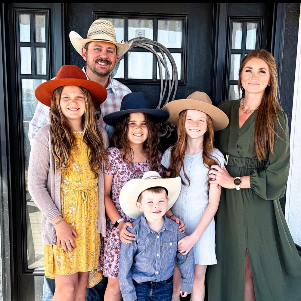 Meet your Posher, Onilee